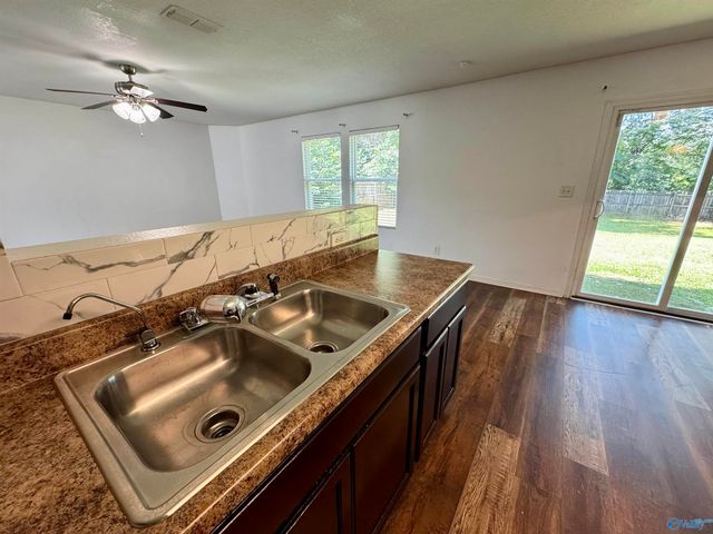 164 Bayside Lane, Toney, AL 35773