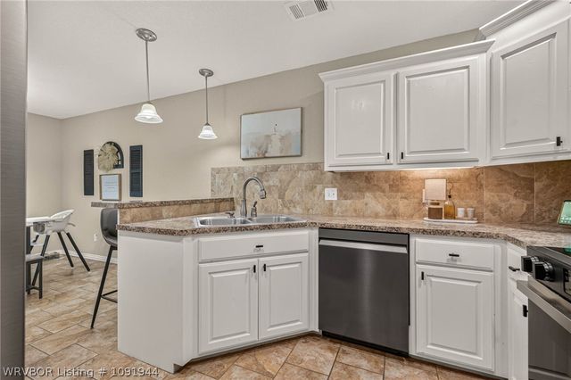 129 Honeysuckle Street, Alma, AR 72921