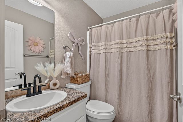 129 Honeysuckle Street, Alma, AR 72921