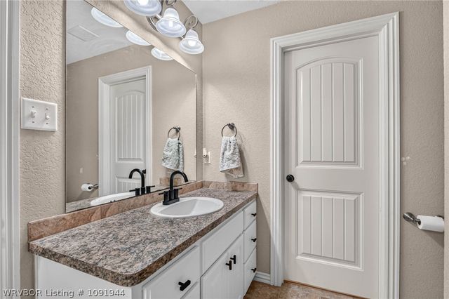 129 Honeysuckle Street, Alma, AR 72921