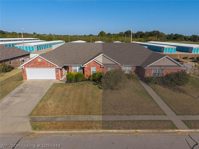 129 Honeysuckle Street, Alma, AR 72921