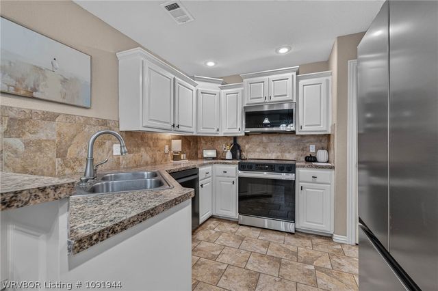 129 Honeysuckle Street, Alma, AR 72921