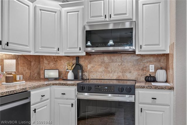 129 Honeysuckle Street, Alma, AR 72921