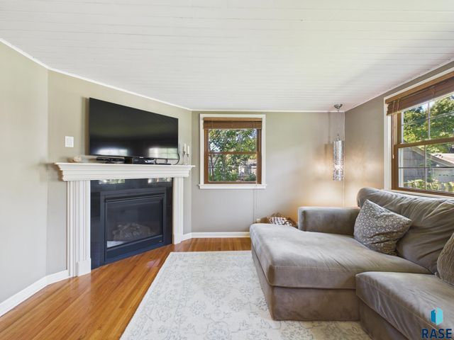 2305 S Main Ave Avenue, Sioux Falls, SD 57105