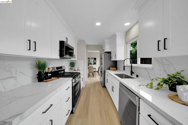 3672 Glacier Ct, Pleasanton, CA 94588