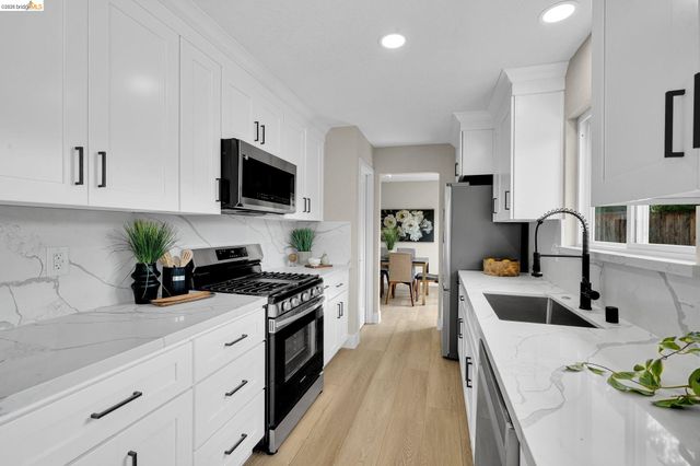 3672 Glacier Ct, Pleasanton, CA 94588