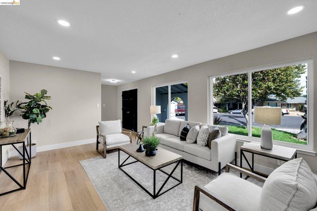 3672 Glacier Ct, Pleasanton, CA 94588