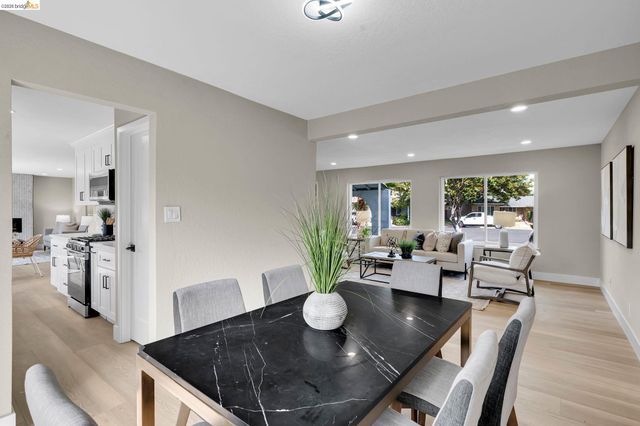 3672 Glacier Ct, Pleasanton, CA 94588