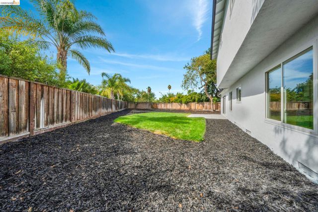 3672 Glacier Ct, Pleasanton, CA 94588