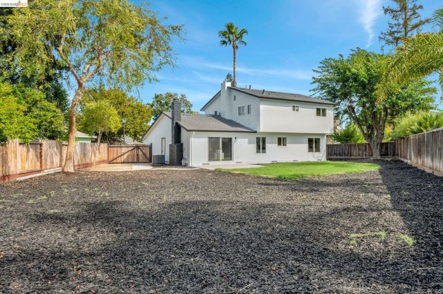 3672 Glacier Ct, Pleasanton, CA 94588