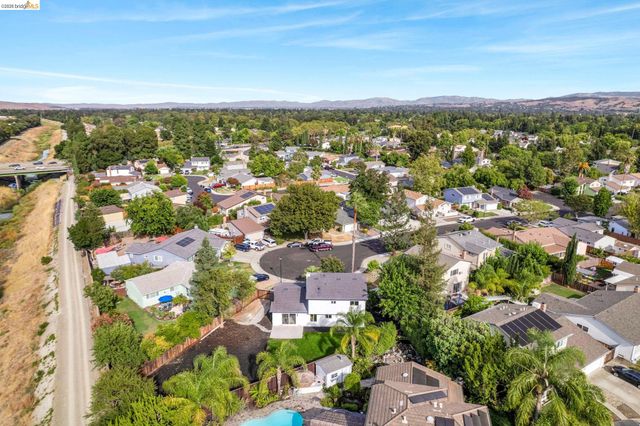 3672 Glacier Ct, Pleasanton, CA 94588