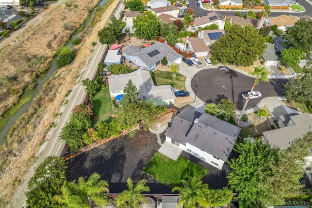 3672 Glacier Ct, Pleasanton, CA 94588