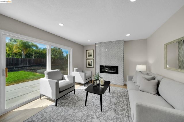 3672 Glacier Ct, Pleasanton, CA 94588