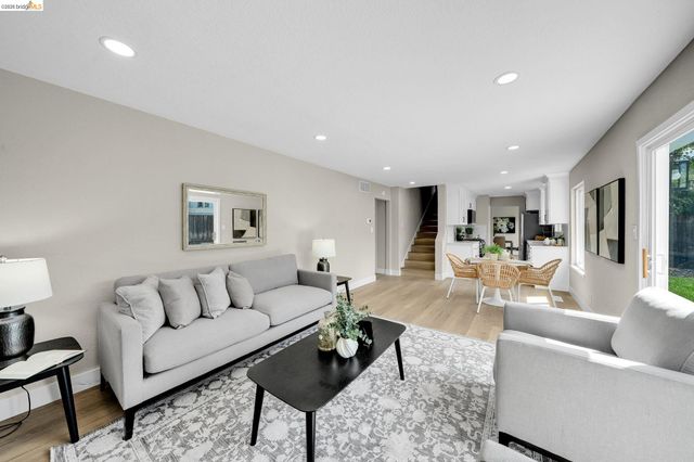 3672 Glacier Ct, Pleasanton, CA 94588