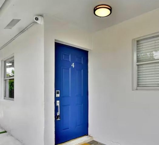 708 SW 16th Avenue 4, Fort Lauderdale, FL 33312