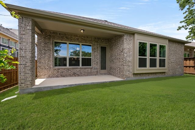 1616 Olympia Avenue, Corinth, TX 76208