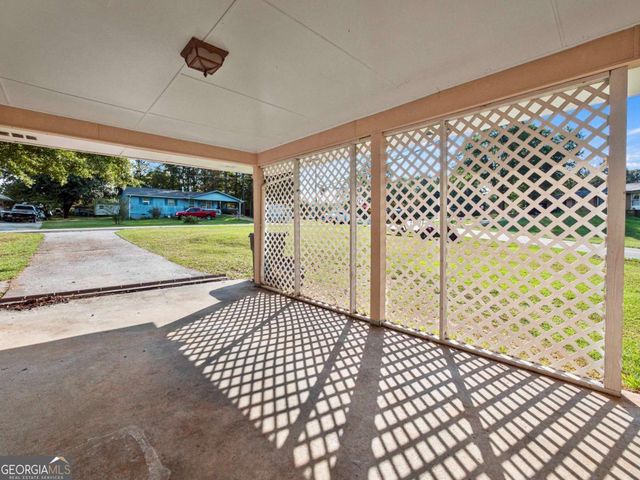 372 Hilltop Way, Toccoa, GA 30577