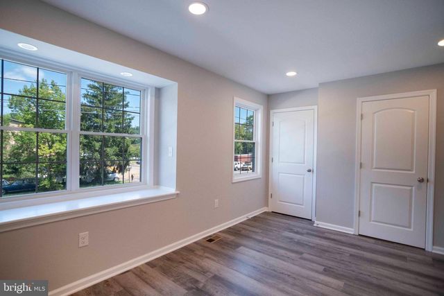 31 DUCK ST W, Front Royal, VA 22630