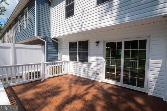 31 DUCK ST W, Front Royal, VA 22630