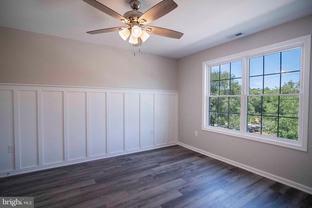 31 DUCK ST W, Front Royal, VA 22630