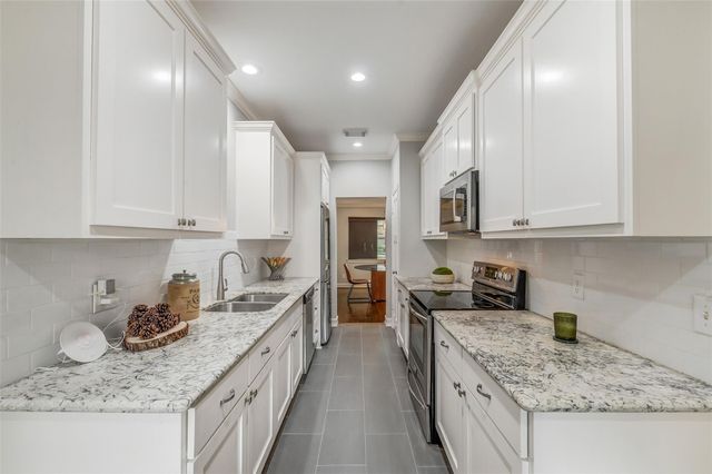 9454 Briar Forest Drive, Houston, TX 77063