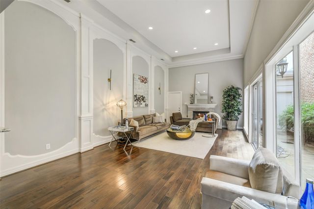 9454 Briar Forest Drive, Houston, TX 77063