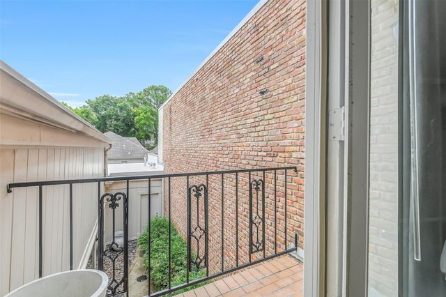 9454 Briar Forest Drive, Houston, TX 77063