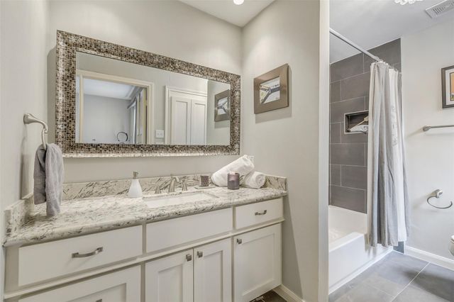 9454 Briar Forest Drive, Houston, TX 77063