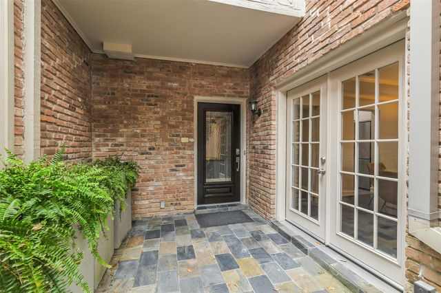 9454 Briar Forest Drive, Houston, TX 77063