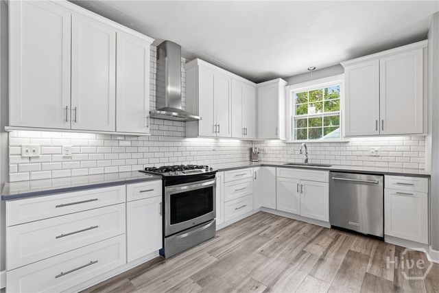 326 E 53rd Street, Savannah, GA 31405