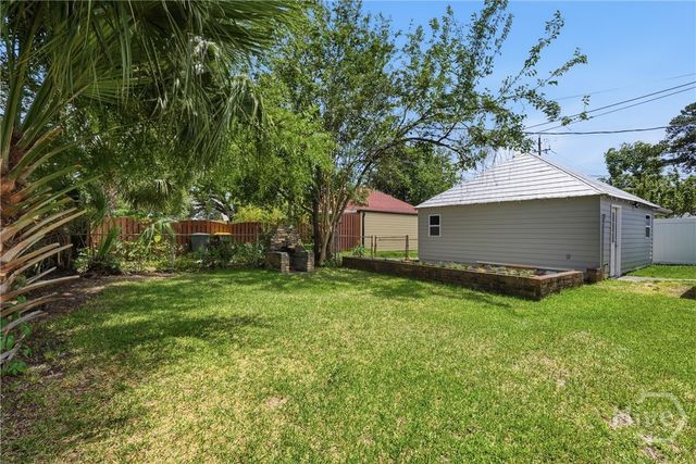 326 E 53rd Street, Savannah, GA 31405
