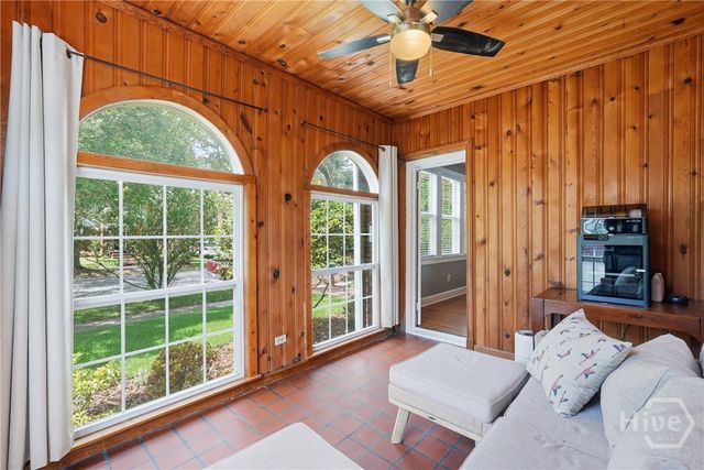 326 E 53rd Street, Savannah, GA 31405
