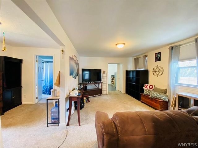 558 25th Street, Niagara Falls, NY 14301