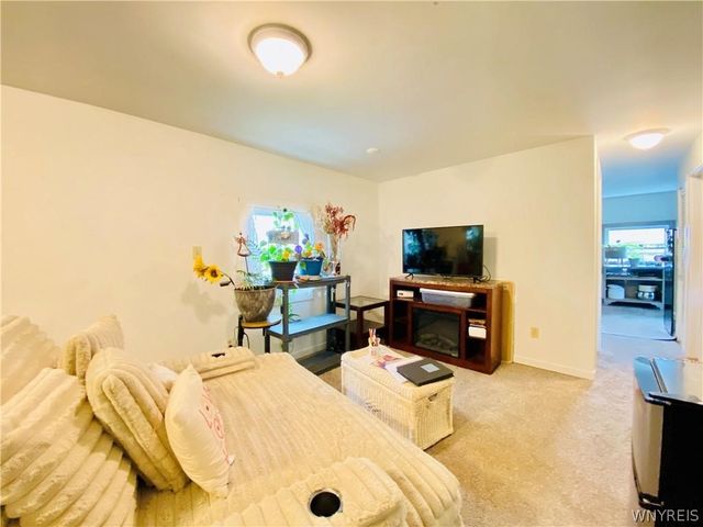558 25th Street, Niagara Falls, NY 14301