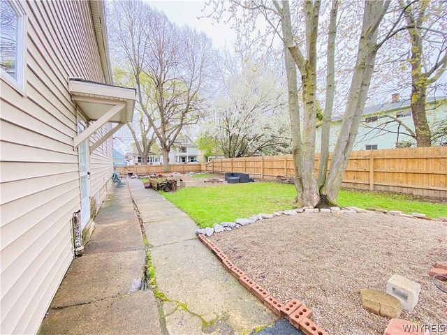 558 25th Street, Niagara Falls, NY 14301