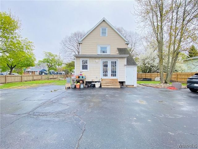 558 25th Street, Niagara Falls, NY 14301
