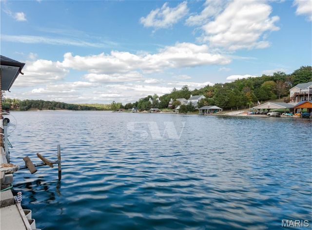 9734 Raintree Village Drive 4B, Hillsboro, MO 63050