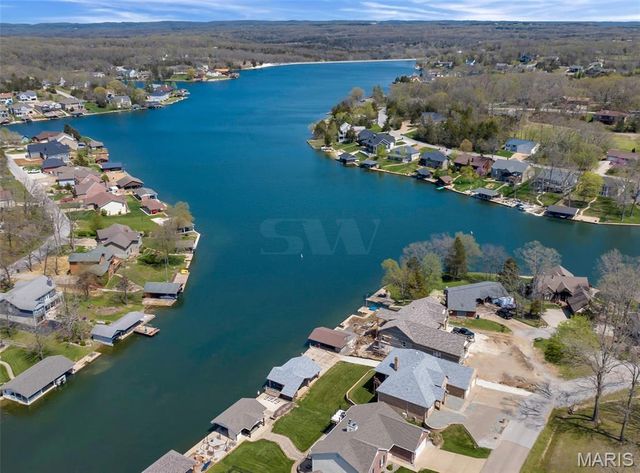 9734 Raintree Village Drive 4B, Hillsboro, MO 63050