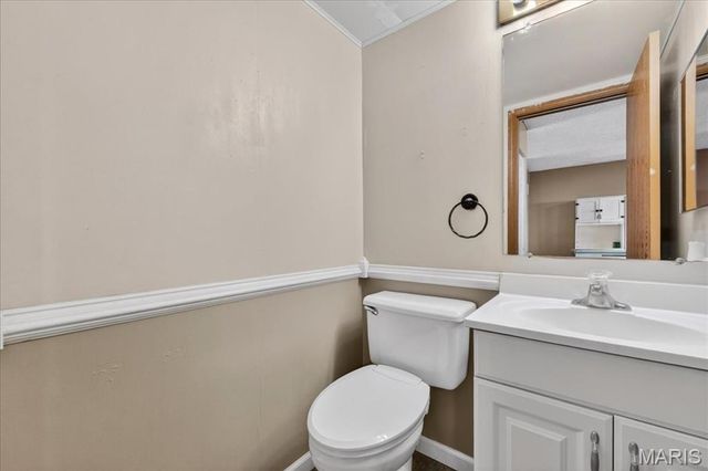 9734 Raintree Village Drive 4B, Hillsboro, MO 63050