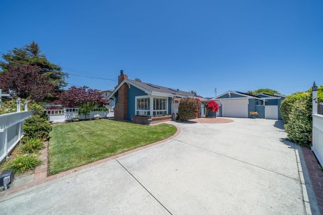 4120 Court Drive, Santa Cruz, CA 95062