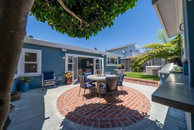 4120 Court Drive, Santa Cruz, CA 95062