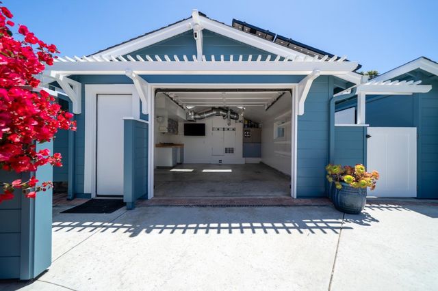 4120 Court Drive, Santa Cruz, CA 95062