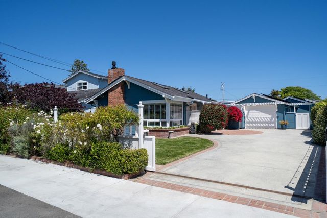 4120 Court Drive, Santa Cruz, CA 95062
