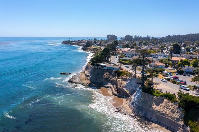 4120 Court Drive, Santa Cruz, CA 95062