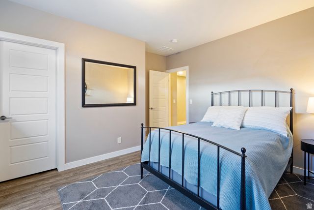 1437 E HOLLYHOCK CT, Layton, UT 84040