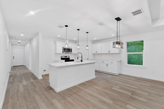 8112 Arlene Lane, Dallas, TX 75217
