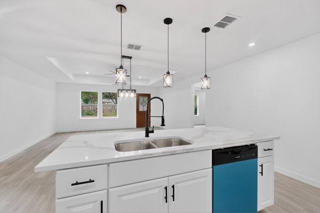 8112 Arlene Lane, Dallas, TX 75217