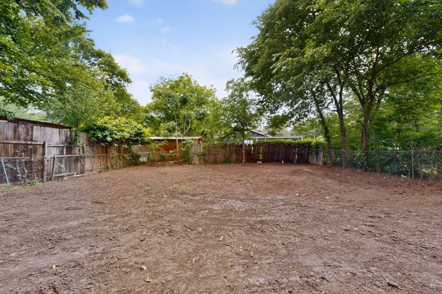 8112 Arlene Lane, Dallas, TX 75217