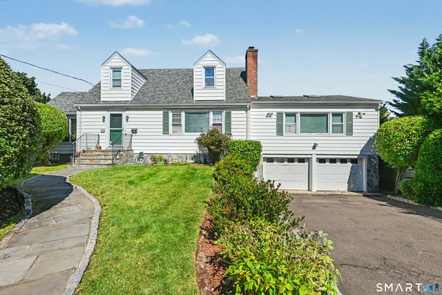 90 Rockledge Drive, Stamford, CT 06902