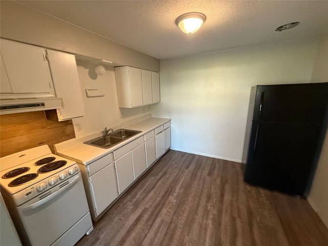 206 and 212 NW Walnut Street, Bridgewater, IA 50837